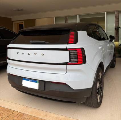 VOLVO EX30 69 KW ELÉTRICO CORE